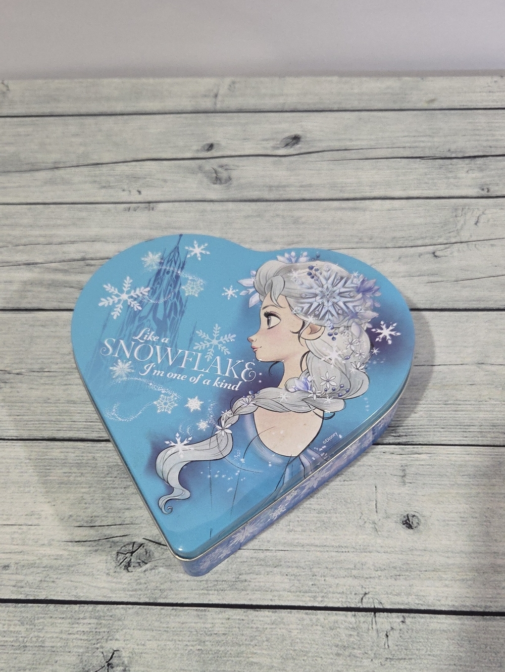 Disney Frozen Elsa Heart Tin - Blue and White